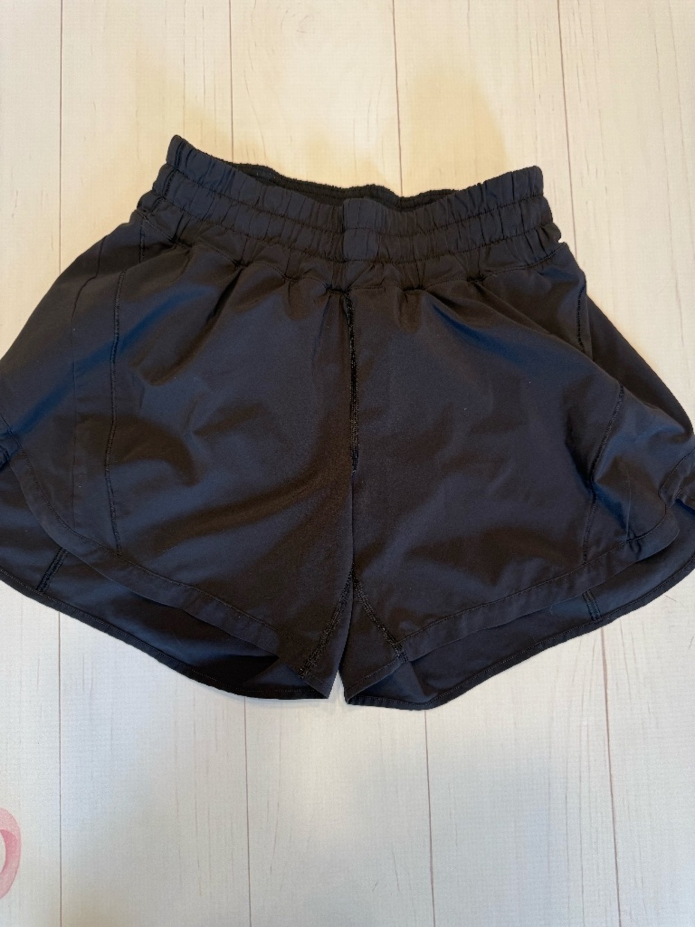 Lululemon Tracker Short Size 6